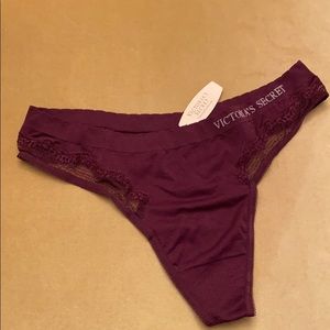 Victoria’s Secret Lace Trim thong, Size M NWT
